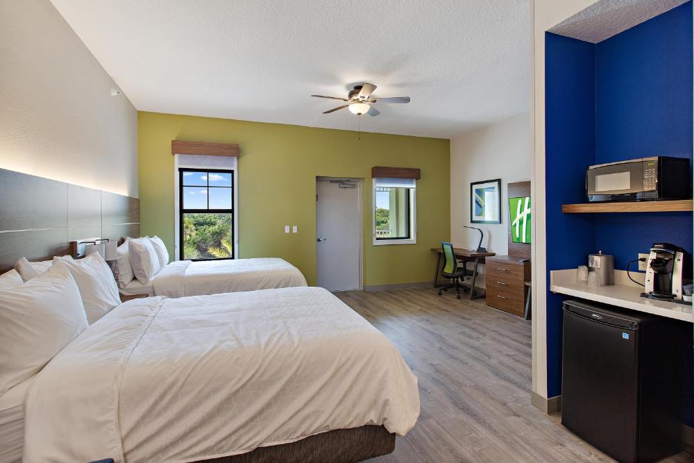 Queen Room with Two Queen Beds - Disability Access Hearing Accessible - Roll-In Shower interior